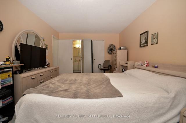 1407 - 25 Kensington Rd, Condo with 3 bedrooms, 2 bathrooms and 1 parking in Brampton ON | Image 8