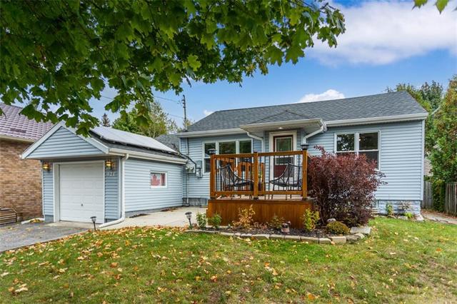 921 West 5th Street, House detached with 3 bedrooms, 2 bathrooms and 4 parking in Hamilton ON | Image 3