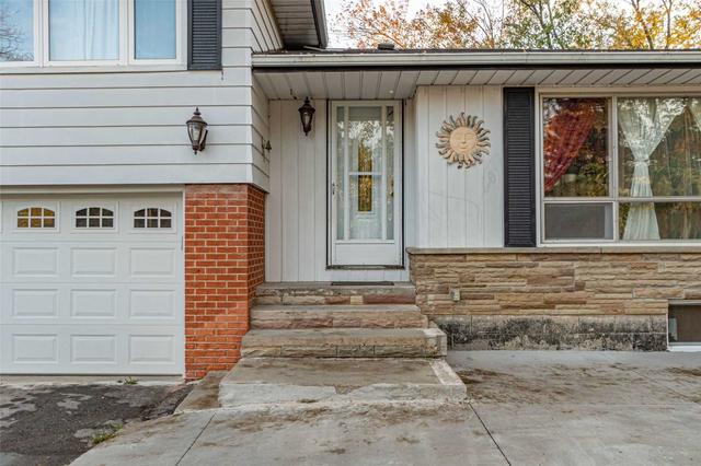 7510 Sixth Line, House detached with 3 bedrooms, 3 bathrooms and 9 parking in Milton ON | Image 5
