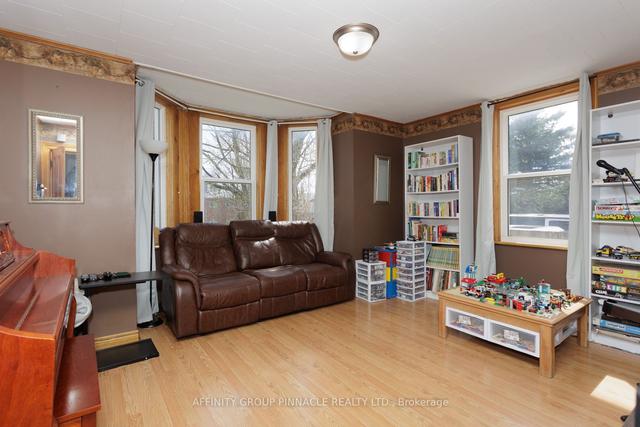 132 King St, House detached with 4 bedrooms, 2 bathrooms and 8 parking in Kawartha Lakes ON | Image 17