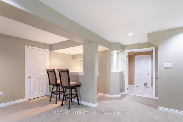 2236 Turnberry Rd, Townhouse with 2 bedrooms, 4 bathrooms and 4 parking in Burlington ON | Image 25