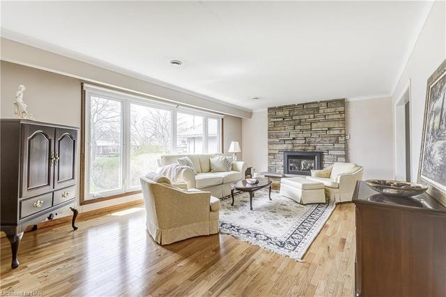 30 Joanna Drive, House detached with 3 bedrooms, 1 bathrooms and 6 parking in St. Catharines ON | Image 32
