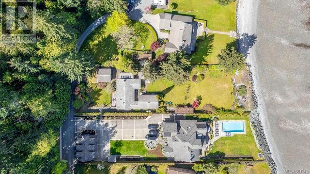 8028 Lantzville Rd, House detached with 4 bedrooms, 3 bathrooms and 4 parking in Lantzville BC | Image 91