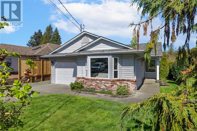 177 Sixth Ave W, House detached with 3 bedrooms, 2 bathrooms and 3 parking in Qualicum Beach BC | Image 23