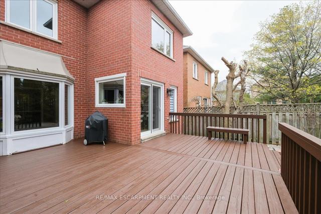 2580 Strathmore Cres, House detached with 3 bedrooms, 4 bathrooms and 4 parking in Mississauga ON | Image 26