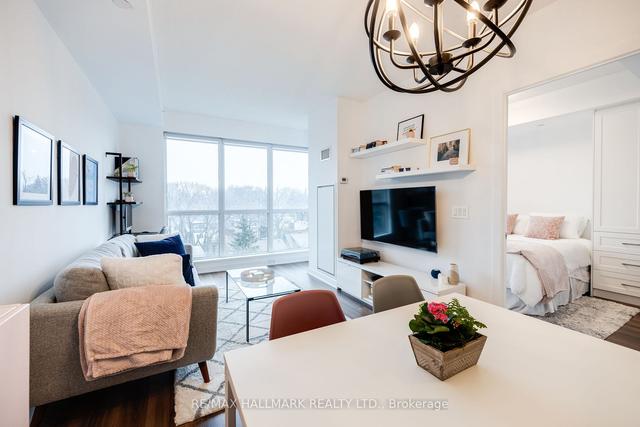 504 - 60 Berwick Ave, Condo with 1 bedrooms, 1 bathrooms and 1 parking in Toronto ON | Image 3