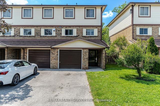 9 - 34 Bow Valley Dr, Townhouse with 3 bedrooms, 3 bathrooms and 2 parking in Hamilton ON | Image 1