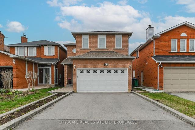 32 Pennsylvania Ave, House detached with 4 bedrooms, 4 bathrooms and 4 parking in Brampton ON | Image 1