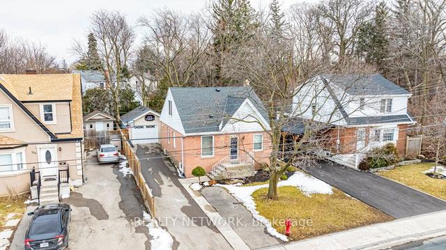 129 West 5th St, House detached with 4 bedrooms, 2 bathrooms and 5.5 parking in Hamilton ON | Image 28