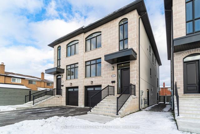 35 St Gaspar Crt, House semidetached with 3 bedrooms, 4 bathrooms and 3 parking in Toronto ON | Image 12