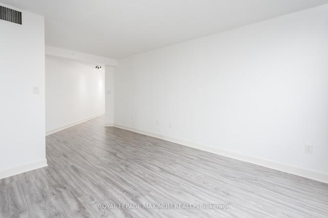 1704 - 5 Concorde Pl S, Condo with 1 bedrooms, 1 bathrooms and 1 parking in Toronto ON | Image 37