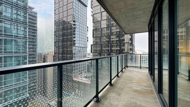 2311 - 125 Blue Jays Way, Condo with 3 bedrooms, 2 bathrooms and 1 parking in Toronto ON | Image 18