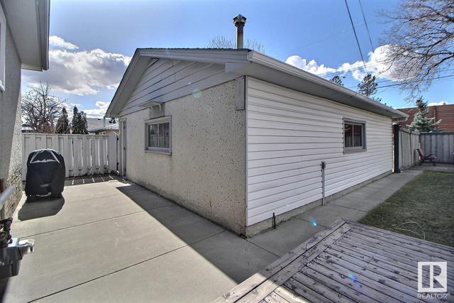 10946 165 St Nw, House detached with 5 bedrooms, 2 bathrooms and null parking in Edmonton AB | Image 21