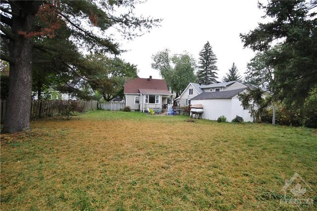 156 General Avenue, House detached with 2 bedrooms, 1 bathrooms and 2 parking in Ottawa ON | Image 19