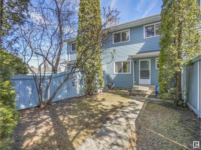 1052 106 St Nw, House attached with 3 bedrooms, 1 bathrooms and 2 parking in Edmonton AB | Image 35