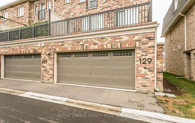 129 Stork St, House attached with 3 bedrooms, 3 bathrooms and 2 parking in Oakville ON | Image 19