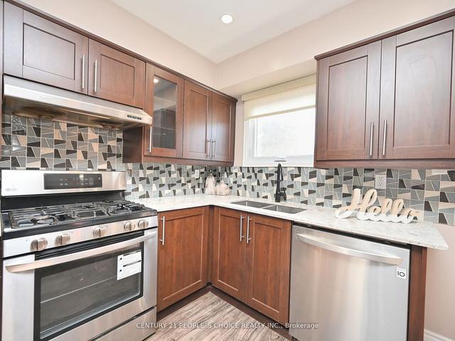 33 - 1050 Bristol Rd W, Townhouse with 3 bedrooms, 3 bathrooms and 2 parking in Mississauga ON | Image 5