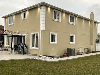 26 Elmvale Cres, House detached with 4 bedrooms, 5 bathrooms and 7 parking in Toronto ON | Image 39