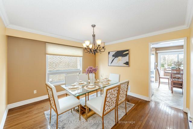 34 Jaffa Dr, House detached with 4 bedrooms, 3 bathrooms and 6 parking in Brampton ON | Image 11