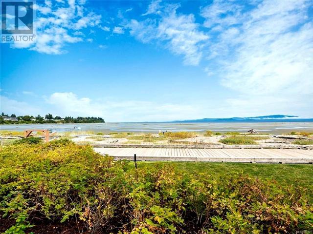 129d - 181 Beachside Dr, Condo with 2 bedrooms, 3 bathrooms and null parking in Parksville BC | Image 33