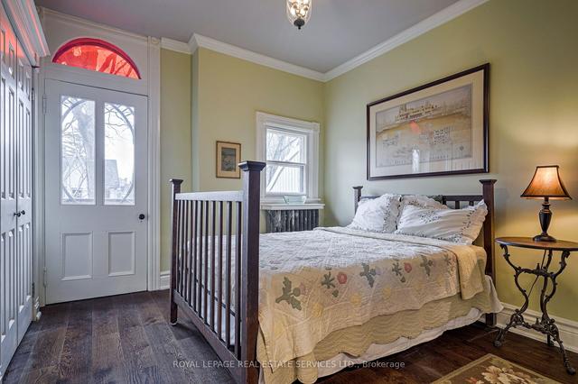 125 Macdonell Ave, House semidetached with 4 bedrooms, 3 bathrooms and 1 parking in Toronto ON | Image 9