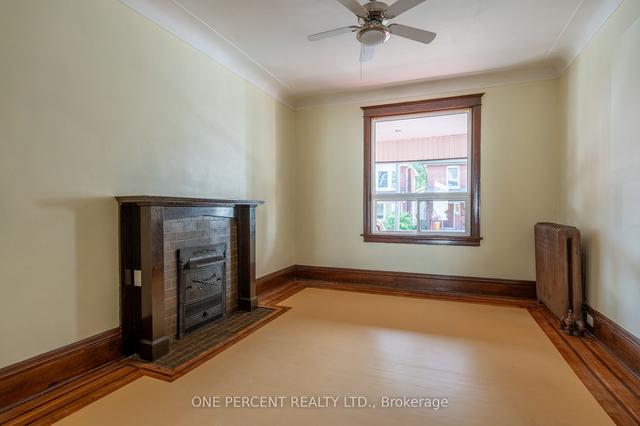 49 Spadina Ave, House detached with 4 bedrooms, 3 bathrooms and 3 parking in Hamilton ON | Image 5