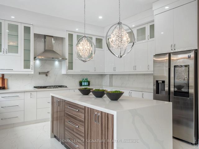 88 Bellamy Rd S, House detached with 5 bedrooms, 5 bathrooms and 6 parking in Toronto ON | Image 3