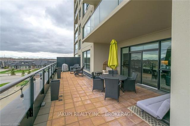 209 - 260 Villagewalk Blvd, Condo with 2 bedrooms, 2 bathrooms and 2 parking in London ON | Image 22