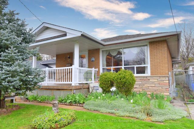 67 Glendee Rd, House detached with 3 bedrooms, 2 bathrooms and 6 parking in Hamilton ON | Image 30