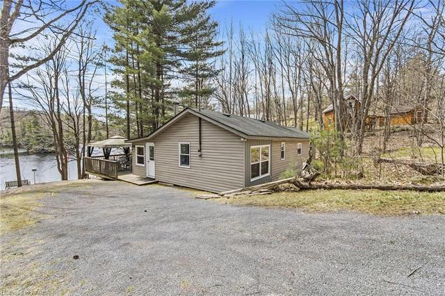 309 Tims Lane, House detached with 2 bedrooms, 1 bathrooms and 3 parking in South Frontenac ON | Image 23