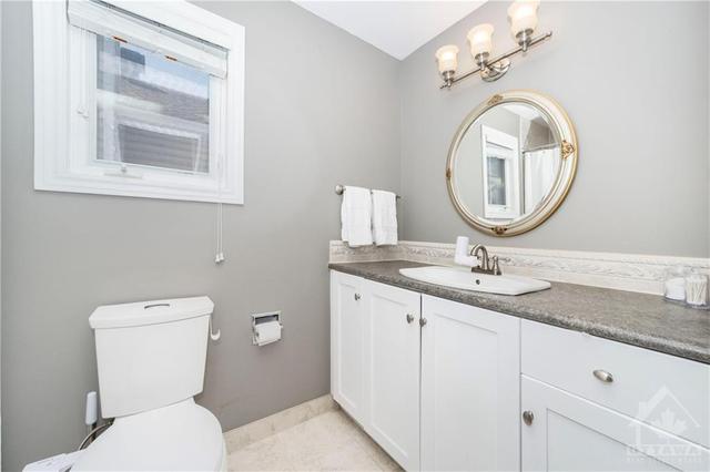 77 Merner Avenue, House detached with 3 bedrooms, 3 bathrooms and 3 parking in Ottawa ON | Image 19