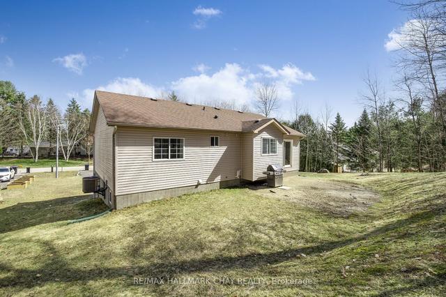 19 Sugarbush Rd, House detached with 3 bedrooms, 1 bathrooms and 6 parking in Oro Medonte ON | Image 27