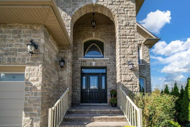 710 Kananaskis Drive, House detached with 6 bedrooms, 3 bathrooms and 7 parking in Kingston ON | Image 23