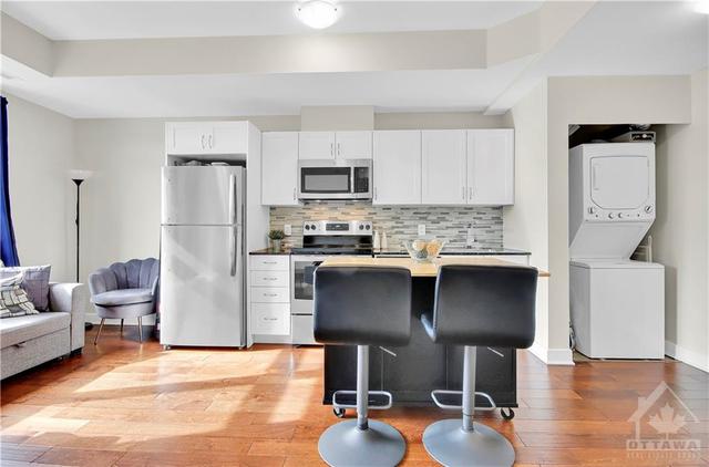 307 - 315 Terravita Private, Condo with 2 bedrooms, 1 bathrooms and 1 parking in Ottawa ON | Image 4