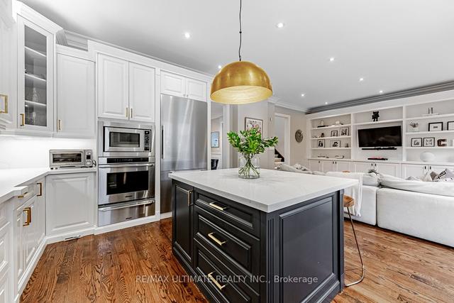 43 Camberwell Rd, House detached with 4 bedrooms, 5 bathrooms and 2 parking in Toronto ON | Image 4