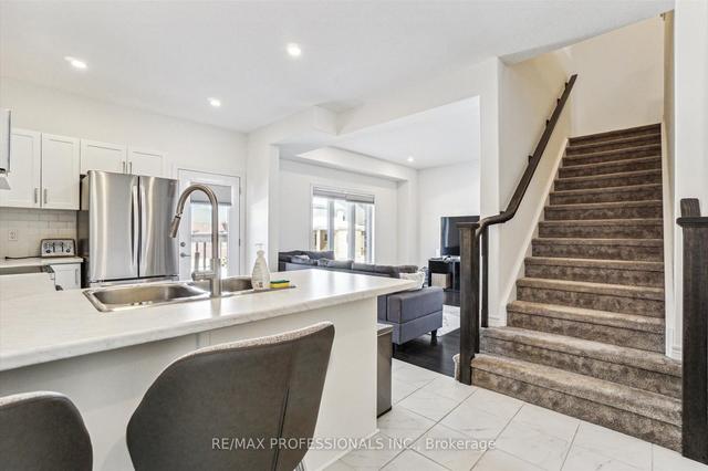 26 Shipley Ave, House semidetached with 3 bedrooms, 3 bathrooms and 2 parking in Collingwood ON | Image 2