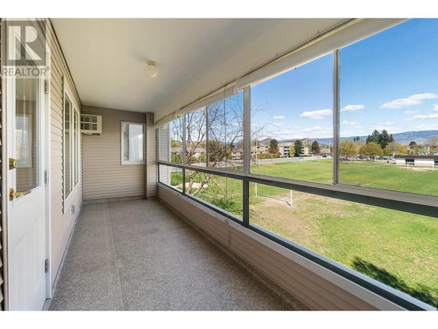208 - 980 Glenwood Avenue, Condo with 2 bedrooms, 1 bathrooms and 1 parking in Kelowna BC | Image 18