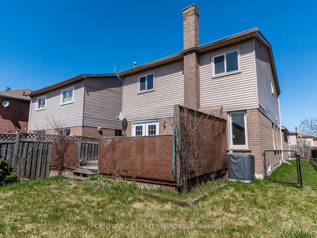 32 Niagara Pl, House detached with 3 bedrooms, 3 bathrooms and 6 parking in Brampton ON | Image 26