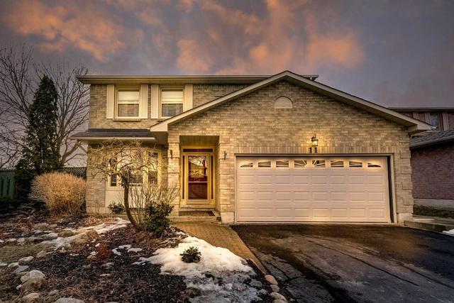 11 Belmont Crt, House detached with 3 bedrooms, 4 bathrooms and 4 parking in Whitby ON | Image 12