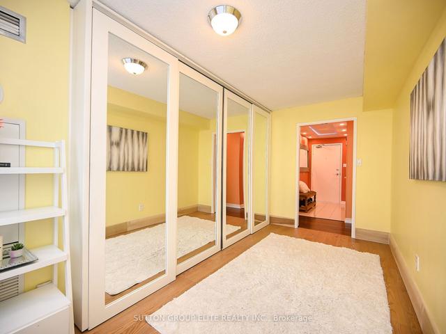 1602 - 50 Elm Dr E, Condo with 3 bedrooms, 2 bathrooms and 2 parking in Mississauga ON | Image 15
