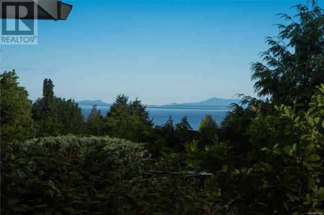 5235 Hammond Bay Rd, House detached with 3 bedrooms, 3 bathrooms and 5 parking in Nanaimo BC | Image 9