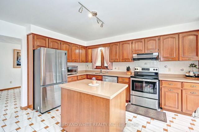 38 Burton Rd, House detached with 5 bedrooms, 4 bathrooms and 8 parking in Guelph ON | Image 33