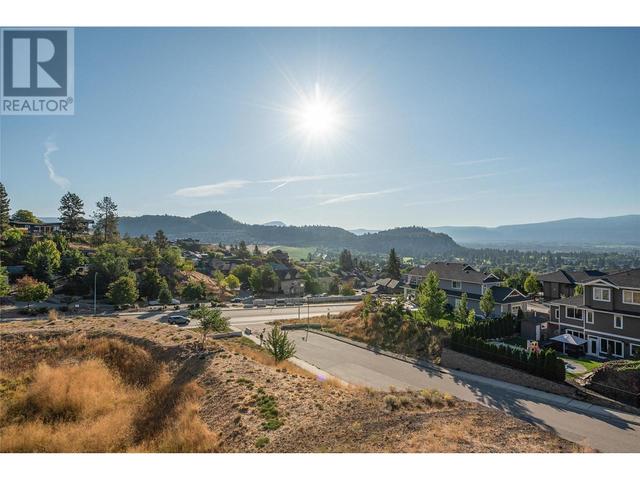 61 - 685 Boynton Place, House attached with 2 bedrooms, 1 bathrooms and 1 parking in Kelowna BC | Image 16