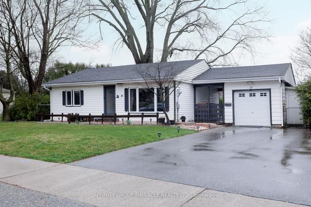 15 Jackman Rd, House detached with 3 bedrooms, 2 bathrooms and 5 parking in Clarington ON | Image 12