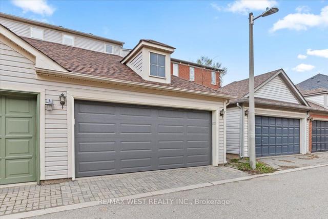260 Gatwick Dr, House semidetached with 3 bedrooms, 3 bathrooms and 2 parking in Oakville ON | Image 22