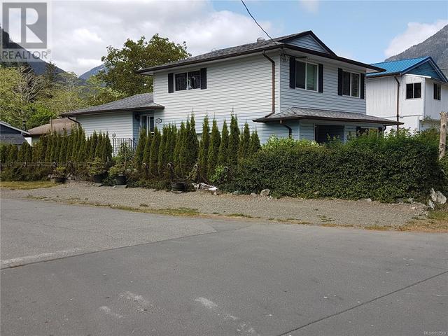 404 Alpine View Dr, House detached with 3 bedrooms, 2 bathrooms and 4 parking in Tahsis BC | Image 1