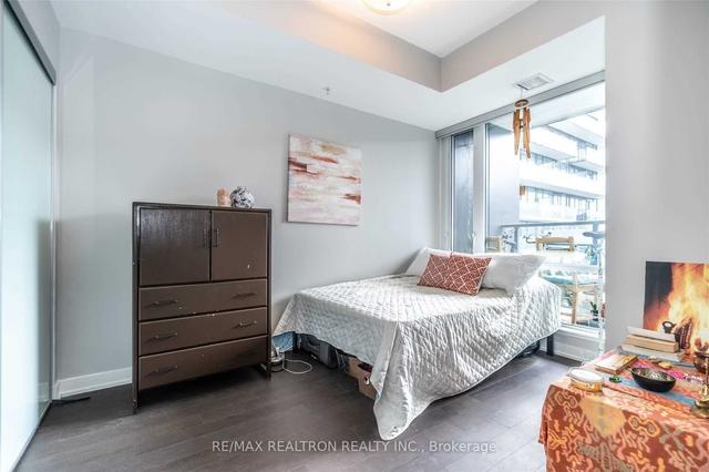 s301 - 455 Front St E, Condo with 1 bedrooms, 1 bathrooms and 0 parking in Toronto ON | Image 2