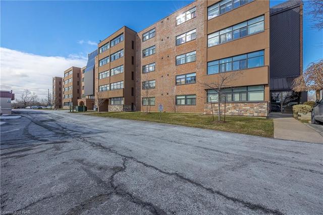 105 - 276 Oakdale Avenue, House attached with 2 bedrooms, 1 bathrooms and 1 parking in St. Catharines ON | Image 12