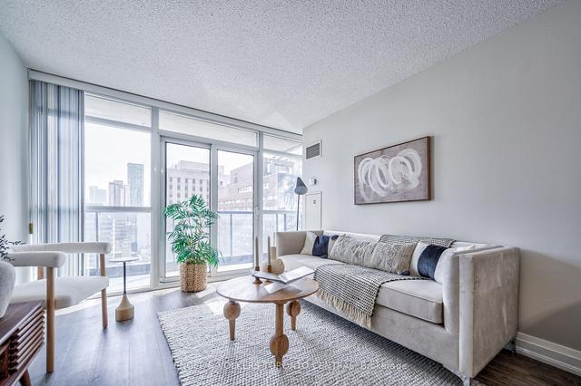 1710 - 21 Carlton St, Condo with 2 bedrooms, 2 bathrooms and 1 parking in Toronto ON | Image 17