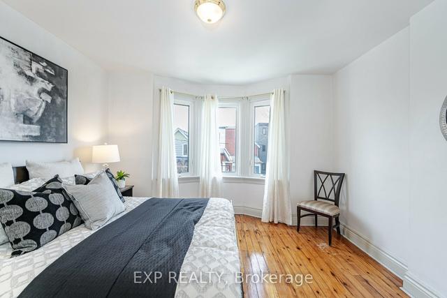 34 Manchester Ave, House semidetached with 3 bedrooms, 2 bathrooms and 1.5 parking in Toronto ON | Image 2